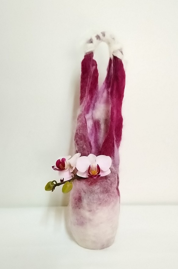 羊毛氈療癒系手作品~花瓶/花器/花花飾界-蘭花色系（可吊掛） 第1張的照片