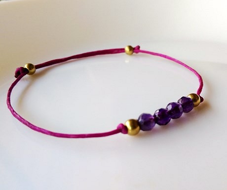 極簡系列 紫水晶 紫紅色蠟繩手鍊 第1張的照片