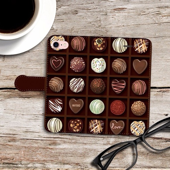 スマホケース〈チョコレート〉チョコ 名入れ お菓子 手帳型（iPhonePlusシリーズ・AndroidLサイズ専用） 1枚目の画像