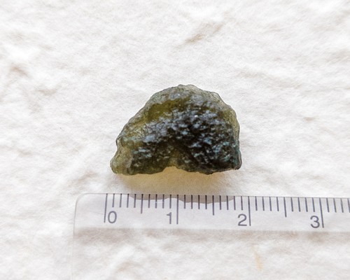 隕石が衝突して出来た石！チェコ共和国産 モルダバイト(原石)Ｎｏ．41