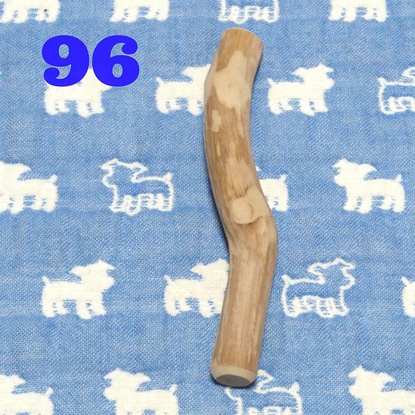 96.犬のおもちゃ犬用、歯固め、かじり木梨の木、小さめ小型犬向き 1枚目の画像