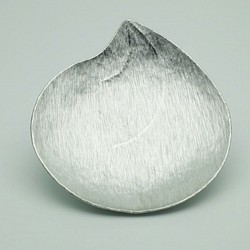 錫製 皿 1枚目の画像