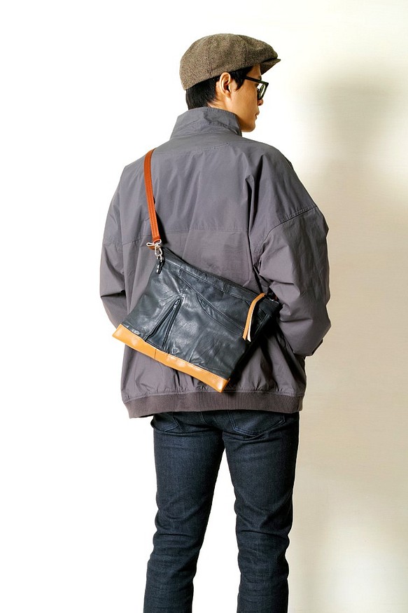 ライダー-手作りの革革の衣類の変形ジッパーハンドル/傾斜したサイドバック/タブレットバッグ 1枚目の画像