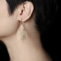White Ash Earring S / Gold / E27G 1枚目の画像