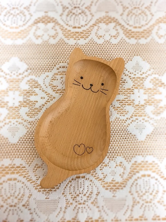 木製 猫さんのお皿 1枚目の画像