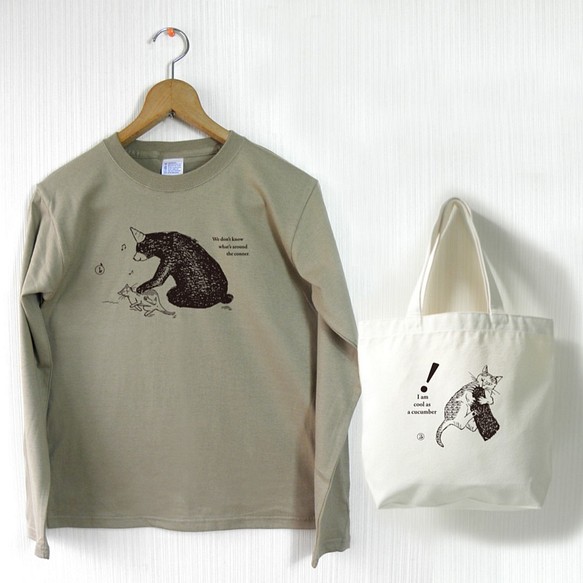 熊と猫 長袖Tシャツとトートバッグセット（カーキ/生成り） 1枚目の画像