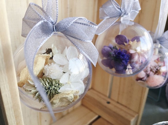 【好花】乾燥透明花球 不凋繡球花 情人節禮物 居家擺飾 白、粉、紫三色(S) 第1張的照片