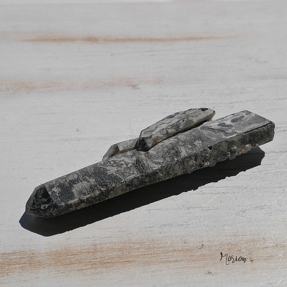 天然石 約93mm モリオン(山東省産) 約43g 天然黒水晶 原石ラフ鉱物テラリウム素材[smr-201020-02] 1枚目の画像