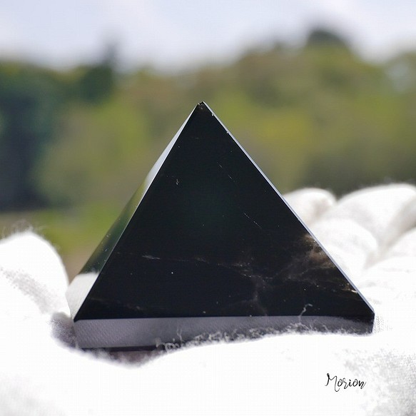天然石モリオン(チベット産)約90gピラミッド高約39mm×1辺約46mm 黒水晶 ...