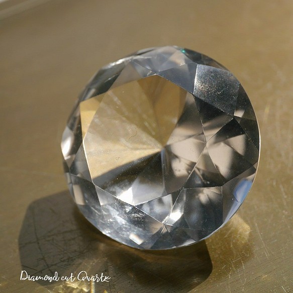 天然石約18.7gダイヤモンドカット水晶約31×19mm大きな超透明クリスタル