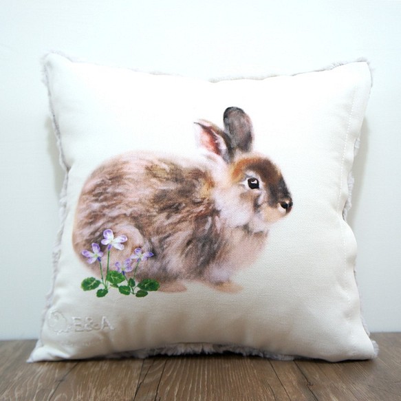 台灣野兔抱枕(台北堇菜)母兔-30cm 第1張的照片
