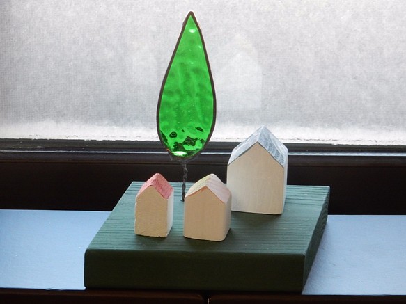 ガラスの木と小さなお家のオブジェ　グリーン 1枚目の画像