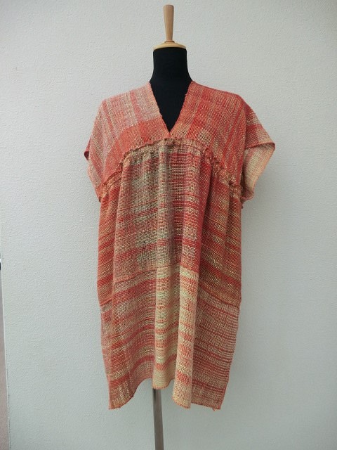 手織りの布でチュニック（オレンジベージュ） 1枚目の画像