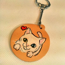 【免運費】白貓奇眼真皮鑰匙扣（我家娃可以做） 第1張的照片