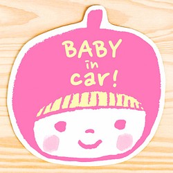 BABY IN CAR マグネットステッカー(ピンク） 1枚目の画像