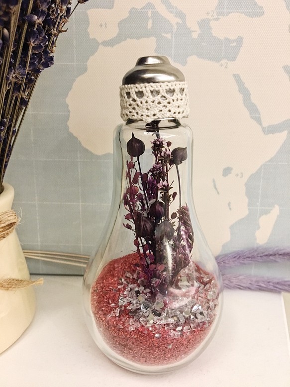 『遺失之境』--紫鑽紅砂-- 手作 乾燥花 燈泡 花 “客製化” “訂製” 第1張的照片