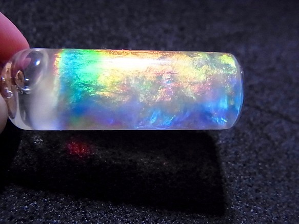 虹色ボトル　液体結晶 1枚目の画像