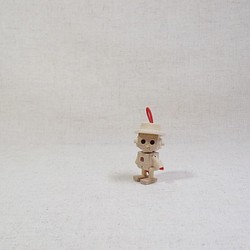 帽子babyちゃん（赤）木製アクセサリー 1枚目の画像