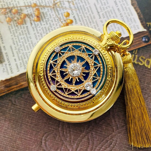 魔術師の小物入れー懐中時計型：gold 1枚目の画像