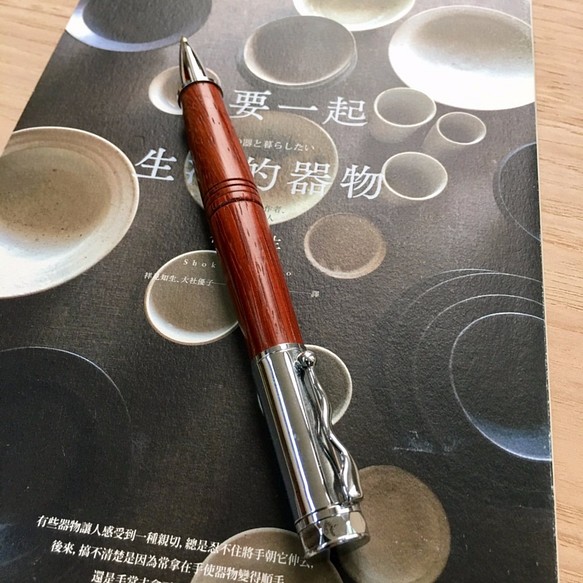 Cikou磁蓋雙層接木鋼珠筆系列:深色花梨(非洲紫檀 Padauk) 第1張的照片