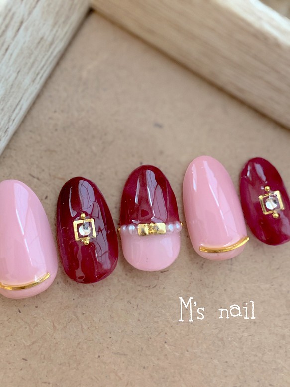 4 ピンク ボルドーネイル ネイルチップ ネイルシール M S Nail Accessory 通販 Creema クリーマ ハンドメイド 手作り クラフト作品の販売サイト