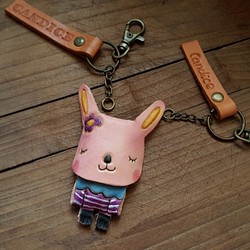 可愛小花兔兔純牛皮鑰匙款- 刻名字 第1張的照片