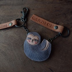 可愛害羞小樹懶 純牛皮鑰匙圈 - 可刻字 第1張的照片