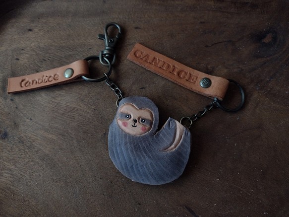 可愛害羞小樹懶 純牛皮鑰匙圈 - 可刻字 第1張的照片