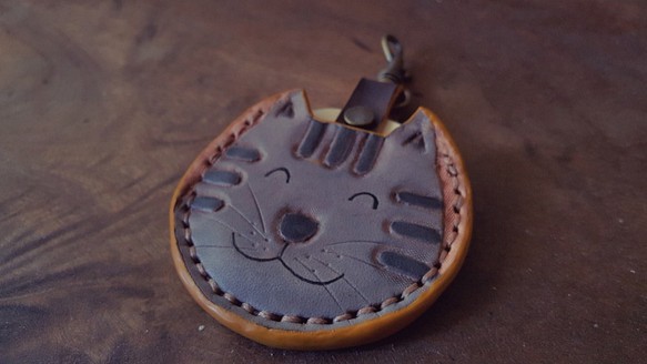 可愛 貓咪 喵星人  gogoro 鑰匙純牛皮皮革套 第1張的照片