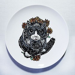 療癒陶瓷手繪盤 - 花店貓老闆(18cm) 第1張的照片