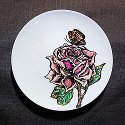 療癒陶瓷手繪盤 - 玫瑰的誘惑(18cm) 第1張的照片