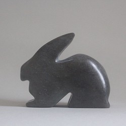 石雕-兔子 第1張的照片