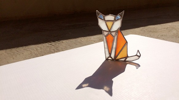 照明。折り紙ガラスモザイク「LUMIROOMIライト小型ライトオフ」_猫 1枚目の画像