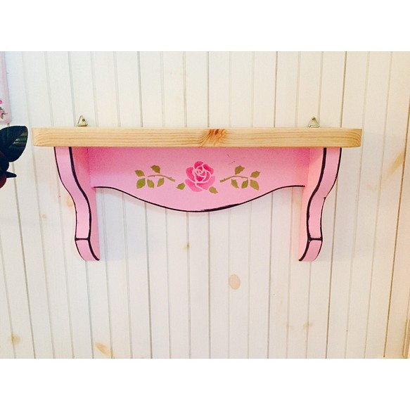 薔薇のシェルフ Ｓ 木製 バラ アンティーク調 飾り棚 ピンク家具