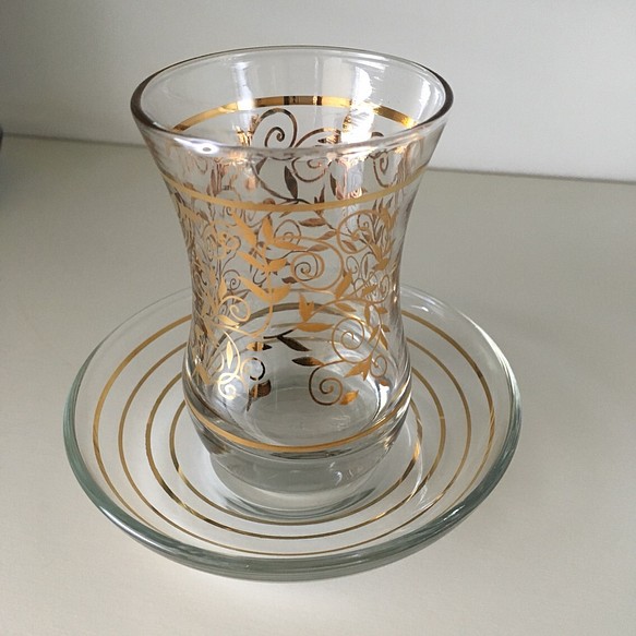 トルコ製  チャイグラス&ソーサー 1枚目の画像
