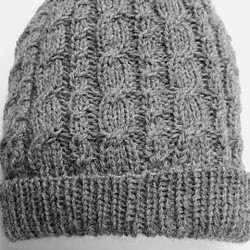 縄編みのニット帽子 1枚目の画像