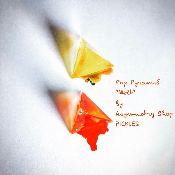 【期間限定.送料無料】Pop Pyramid”Melt”earring&pierce 1枚目の画像