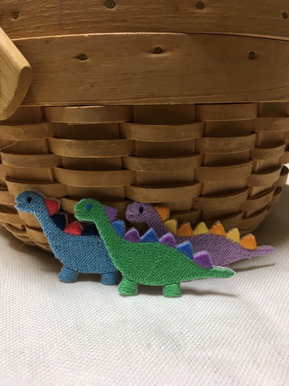 恐龍貼花3顏色集 第1張的照片