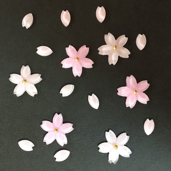桜&桜の花びら【樹脂製】MIXver 1枚目の画像