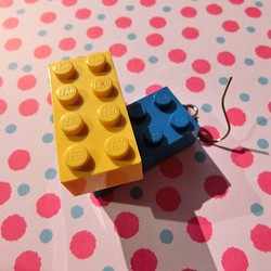 lego earring playful style 第1張的照片