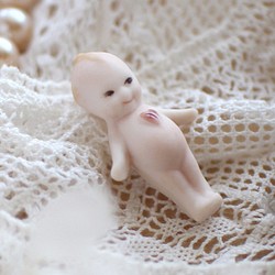 ビスクドール「小さなキューピー/c」お人形のためのお人形 1枚目の画像