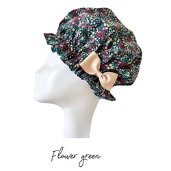 &lt;緞面&gt;魔術帽~頭髮護理 光滑的緞面睡帽·只需戴上即可實現光澤的頭髮[花綠] 第1張的照片
