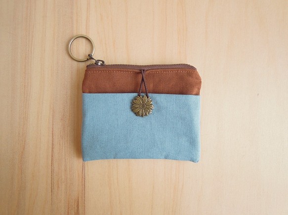 小錢包 – 零錢包 - 焦糖色 vs. 藍色 (雛菊) 第1張的照片
