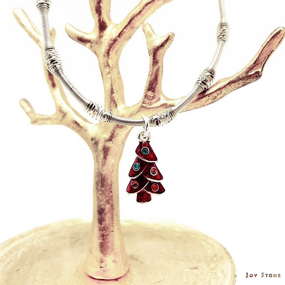 Party Queen銀珠手鍊-紅針葉樹 免費禮物包裝 第1張的照片