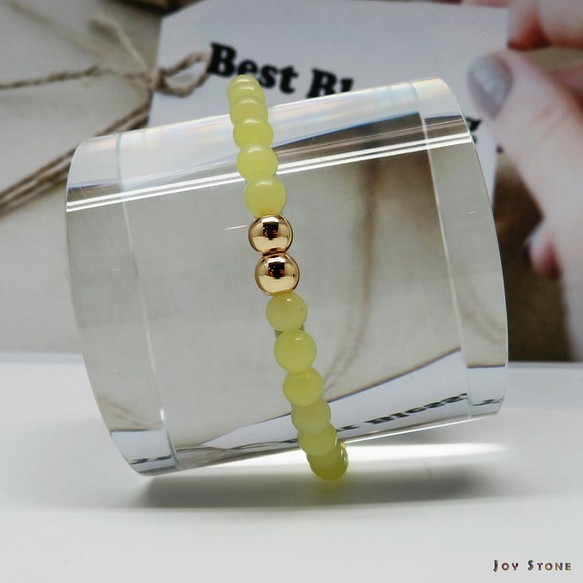 Best Blessing Olive Jade Gold Bead Stretch Bracelet 1枚目の画像