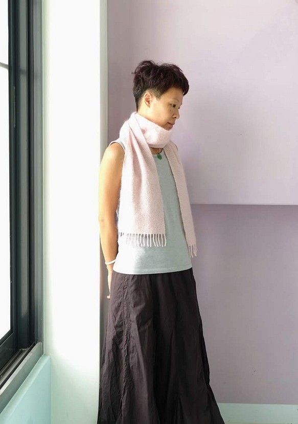 Handwoven Mohair Scarf - Pink 第1張的照片