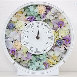 【受注制作】結婚祝い　両親贈呈　記念品に　花畑のような花時計　ブルーグリーン・イエロー・ラベンダー系 1枚目の画像