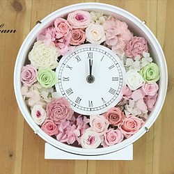 母の日　結婚祝いに　プリザーブドフラワー　花時計　ピンク系　まりひめ　フラワー時計 1枚目の画像