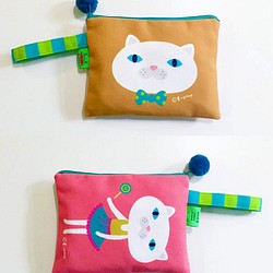 E*group 手提方塊包 （草莓焦糖）雙面設計  收納袋 萬用包 手提包 化妝包 貓  售價＄499 優惠＄420 第1張的照片