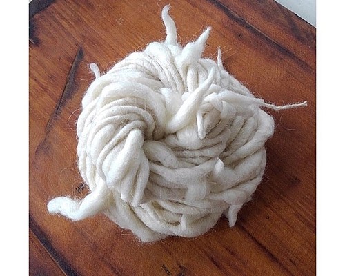アートヤーン モンゴル羊毛フェルトヤーン 手紡ぎ 毛糸 四つ実 通販